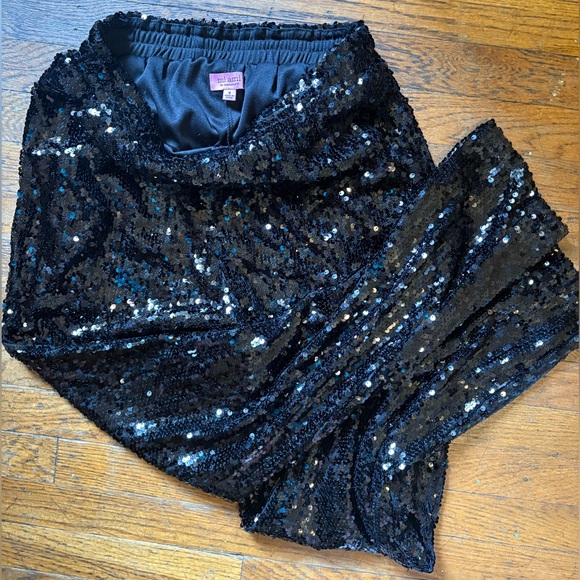 Black sequin pants - Picture 3 of 3